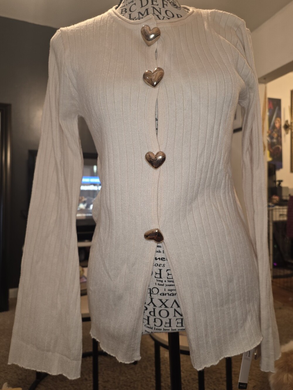 Ribbed Heart-Button Long Sleeve Top in Cream